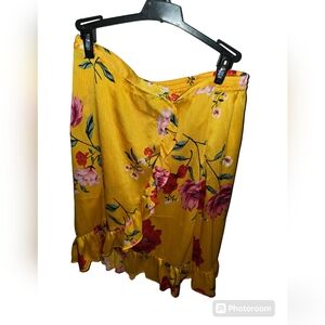 Old Navy size Medium floral skirt